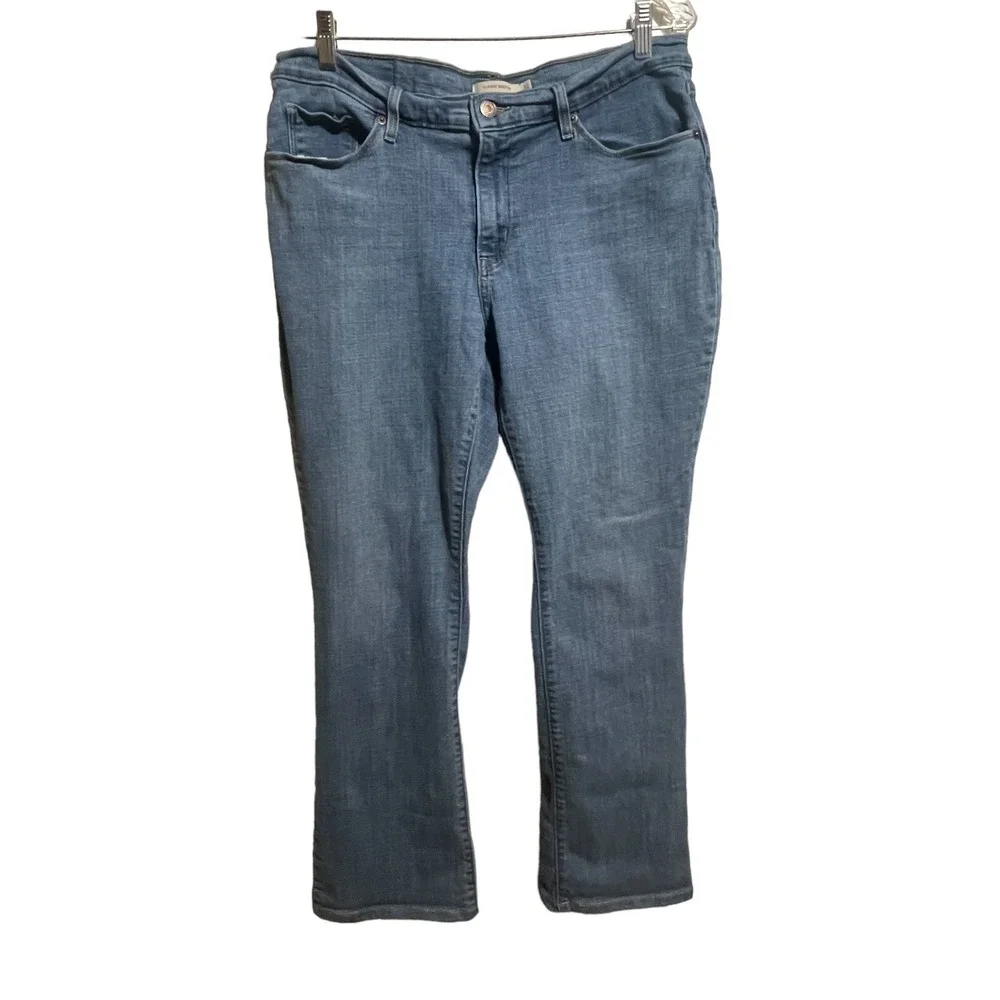 Levis Jean Women sz 32 Classic Bootcut 14M 34x29 Blue Denim Stretch Pants Casual